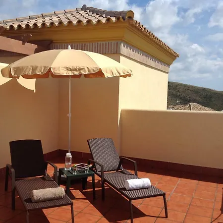 2 Bed Penthouse, Rooftop Terrace, Panoramic Views Apartment *